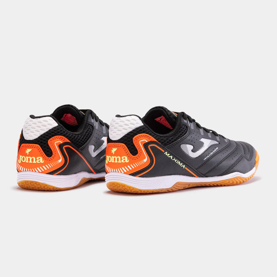 JOMA Maxima futsal shoes – lightweight synthetic upper and heel detail
