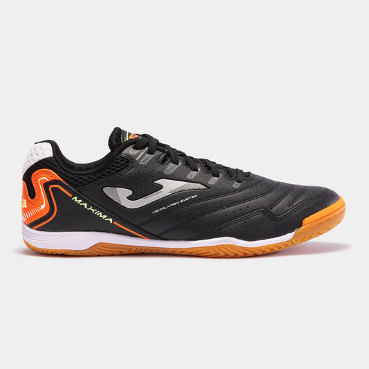 JOMA Maxima futsal shoes in black and orange – side view showing full profile